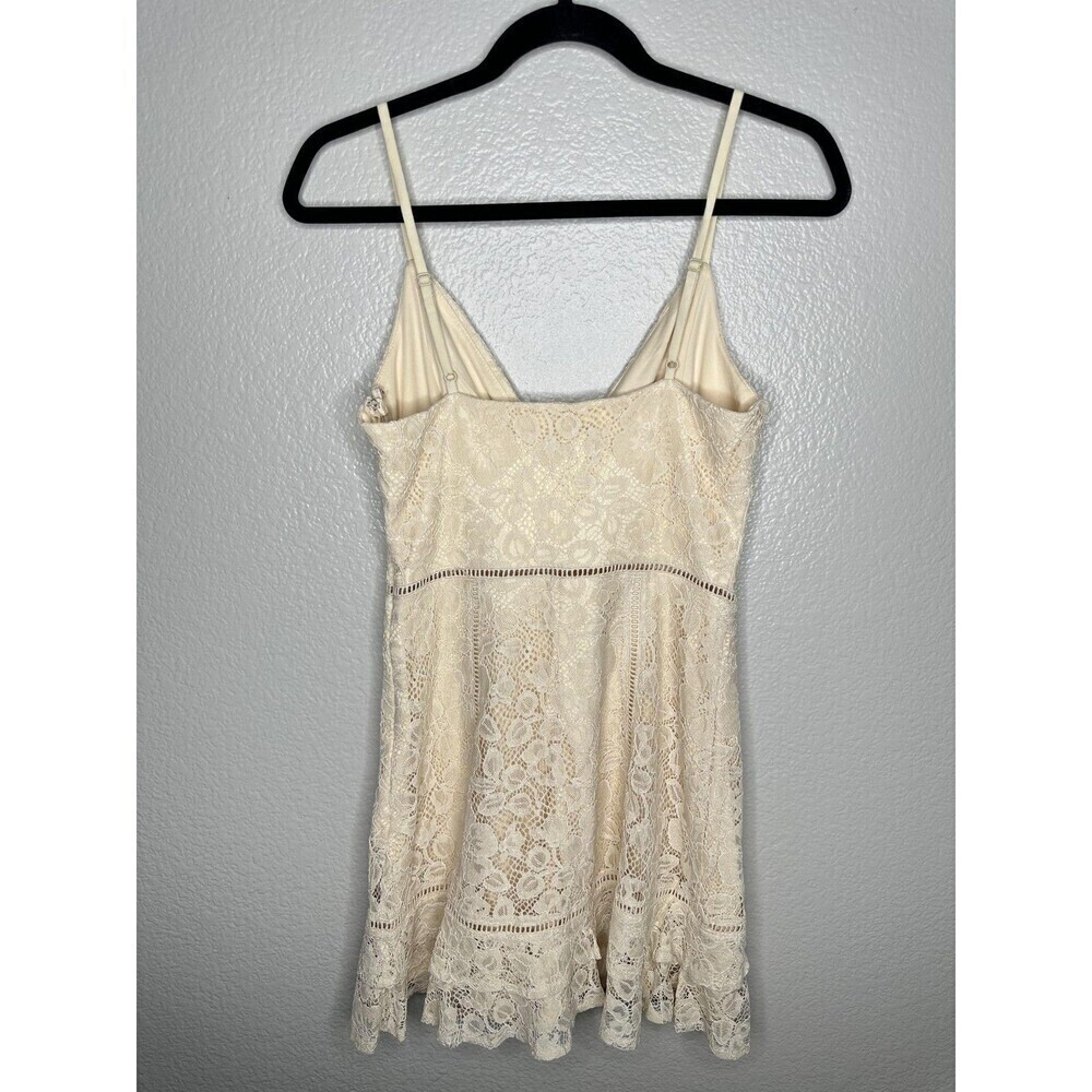 Lulus Dress Womens Small Ivory Lace Surplice Spaghetti Strap Scallop Hem Lined - Picture 7 of 7